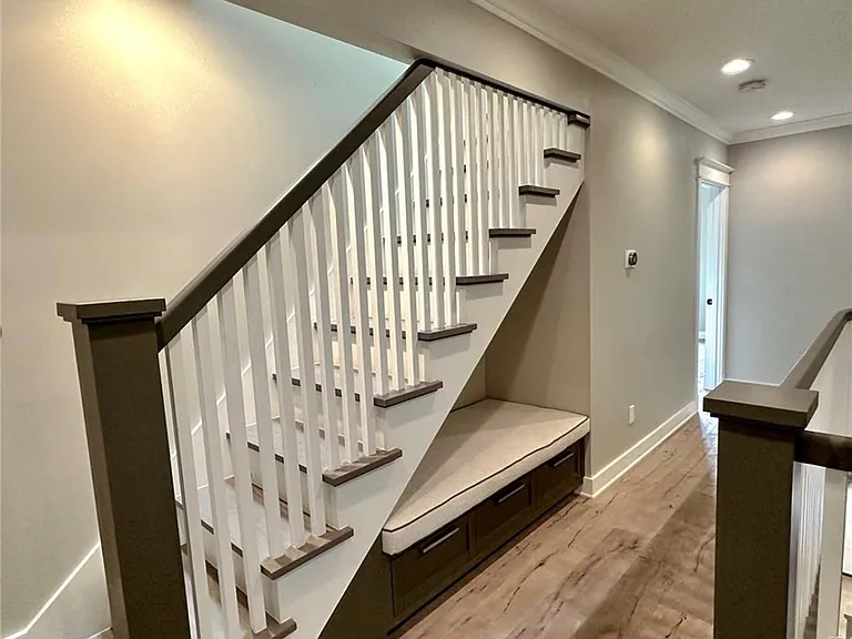 1616 N Ogden Dr — Photo 49