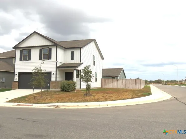 2401 Ayers Dr, Seguin, TX 78155