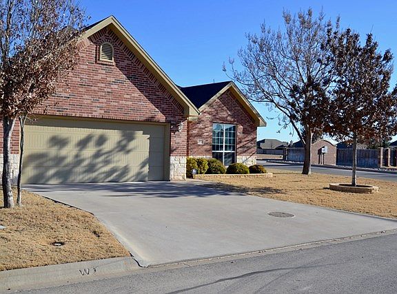 2nd image of 4002 Margaret Ln