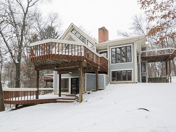 2nd image of 2041 Saxonia Ln