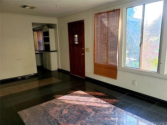 5th image of 10840 Eldora Ave