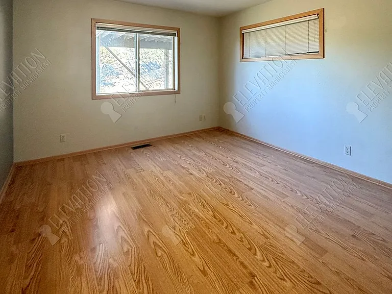 1955 NW Brogan — Photo 28