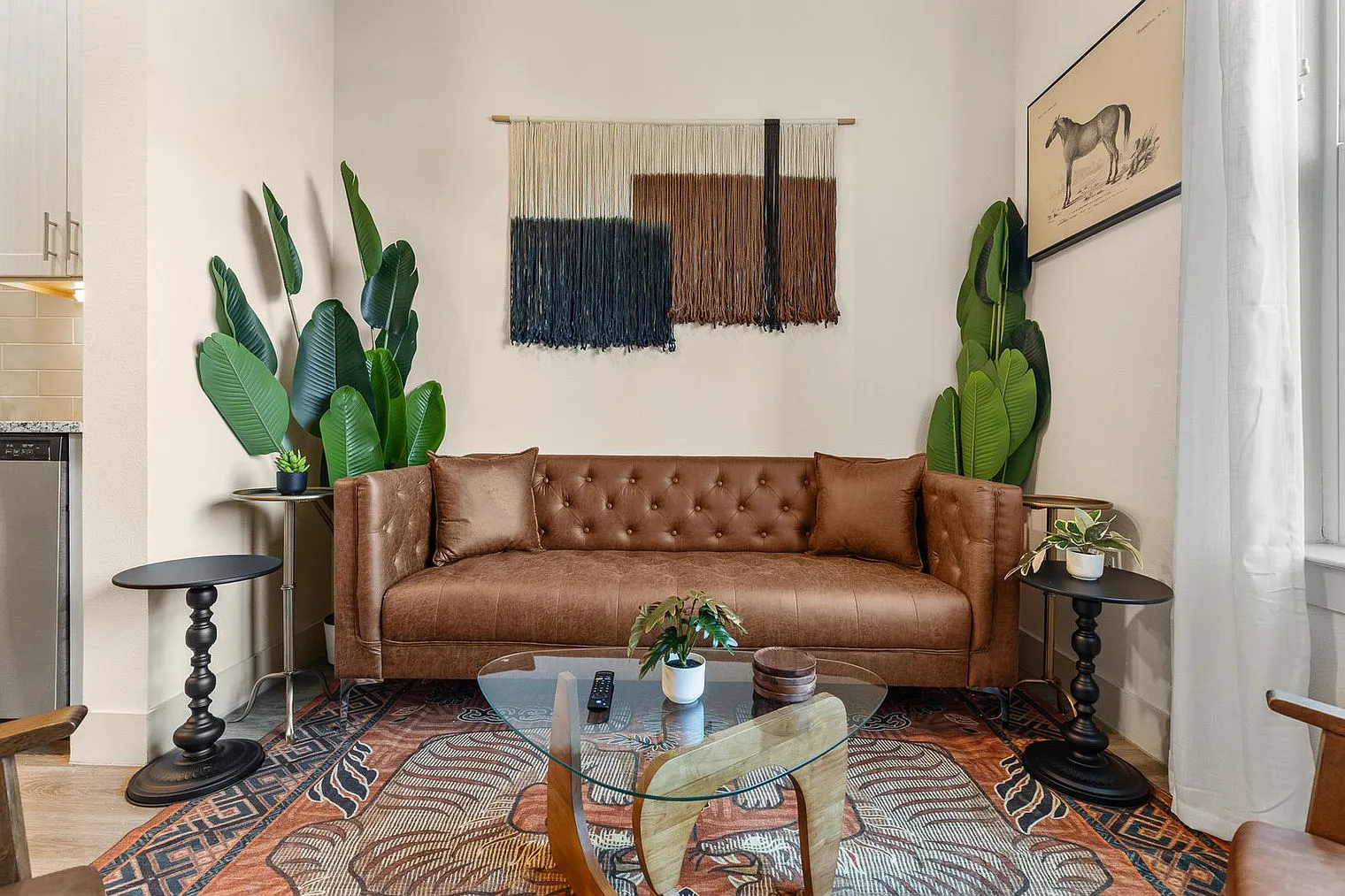 1 bed, 1.0 bath, 570 sqft, $2,970 — Photo 4