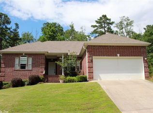 8112 Kanis Oaks Dr, Little Rock, AR 72204