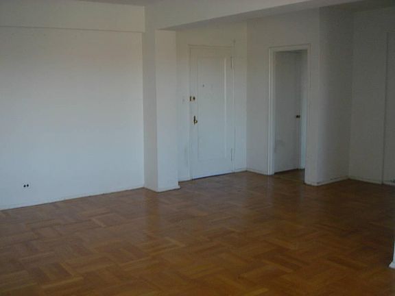 5th image of 6561 Saunders St APT 4N