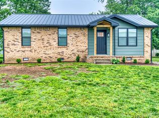 606 S Streets Ave, Guthrie, KY 42220