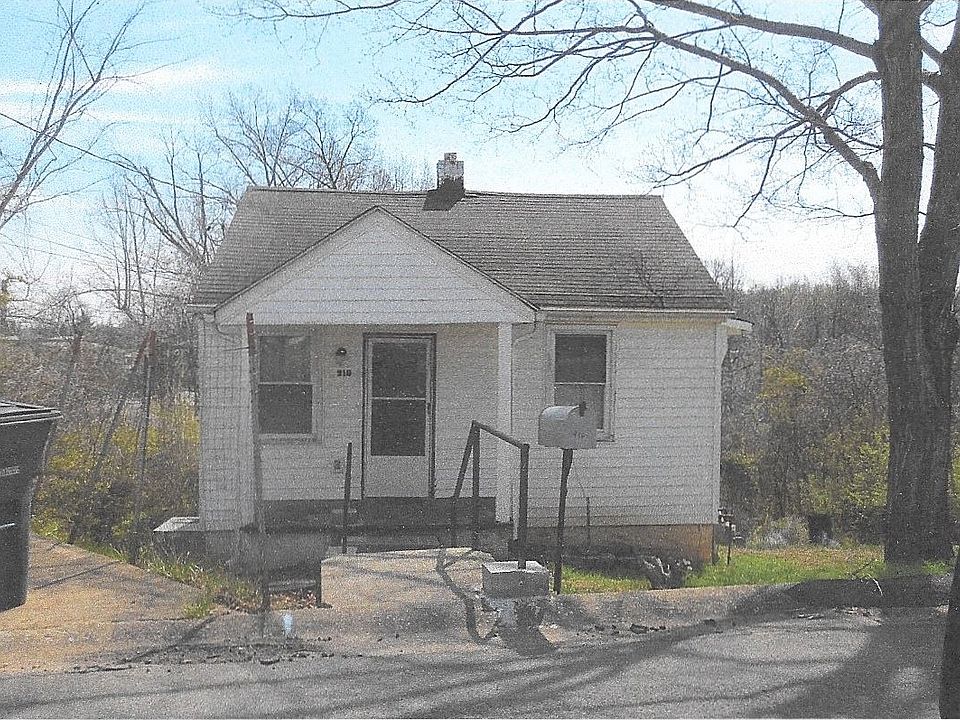 1st image of 918 Roman St