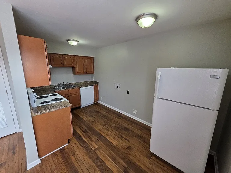 800 Anderson Ln #A7 — Photo 7