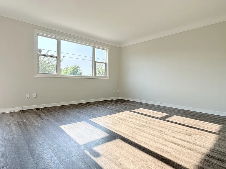 766 Indian Rd N #3 — Photo 1