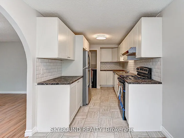48 Cluthe Cres — Photo 17