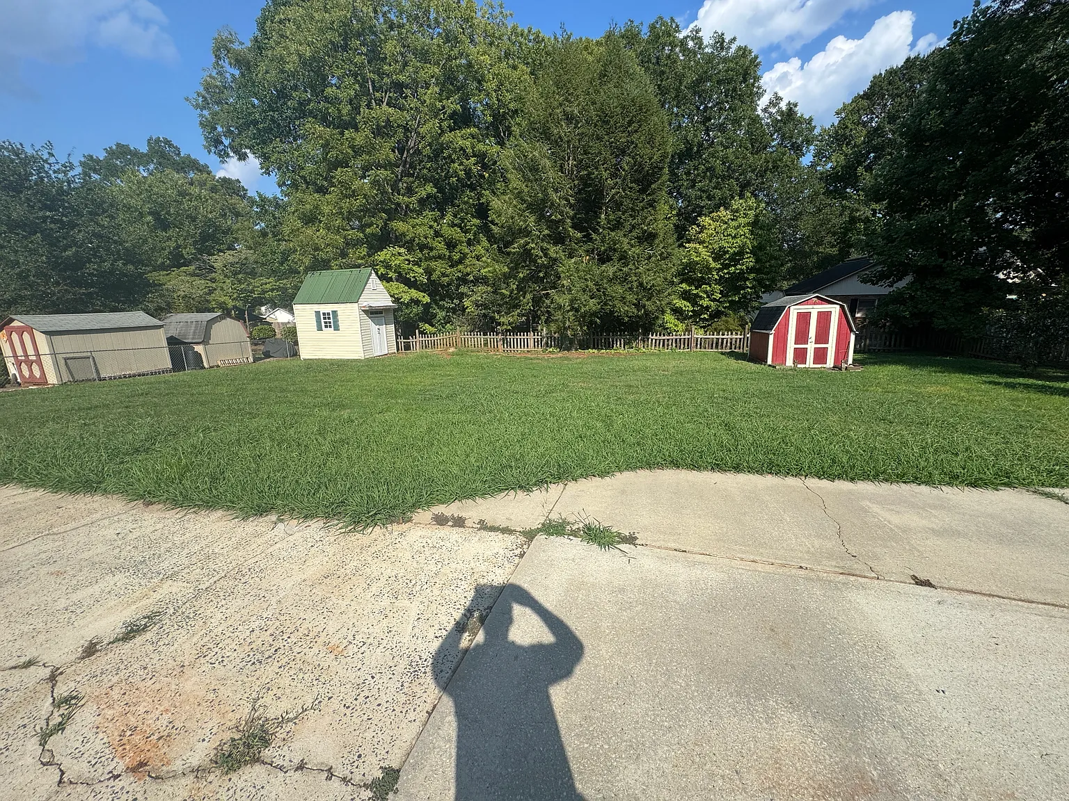 3 bed, 1305 sqft, $1,950 — Photo 4