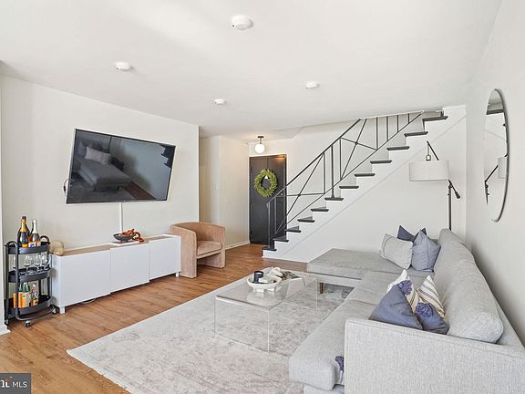 4th image of 301 N Beauregard St APT 802