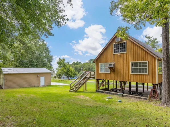 161 White Oak Cir, Pointblank, TX 77364