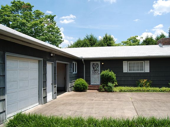4th image of 501 Bonnie Lassie Dr
