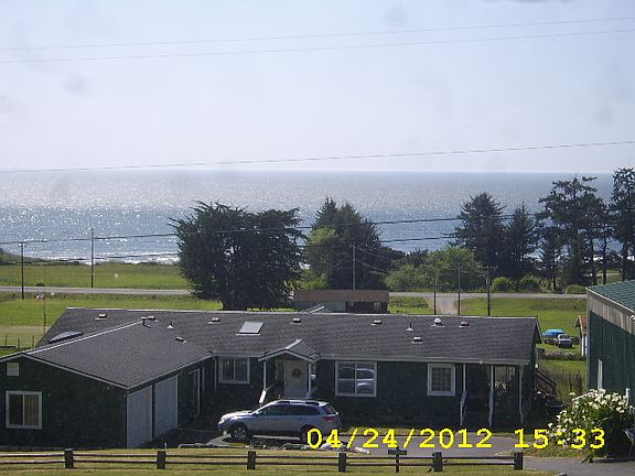 3rd image of 13851 Ocean View Dr