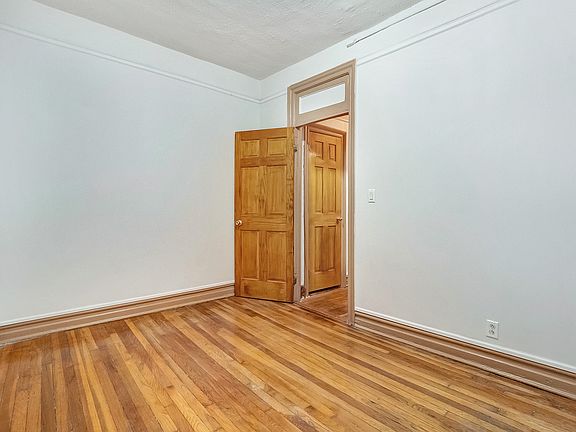 3rd image of 6711 Fort Hamilton Pkwy #A33