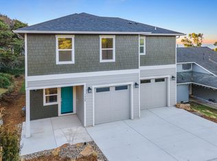 5409 NW Logan Rd, Lincoln City, OR 97367