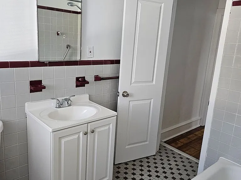 410 Linden St — Photo 15