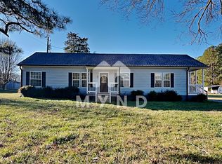 9702 Dukes Lake Rd, Zebulon, NC 27597
