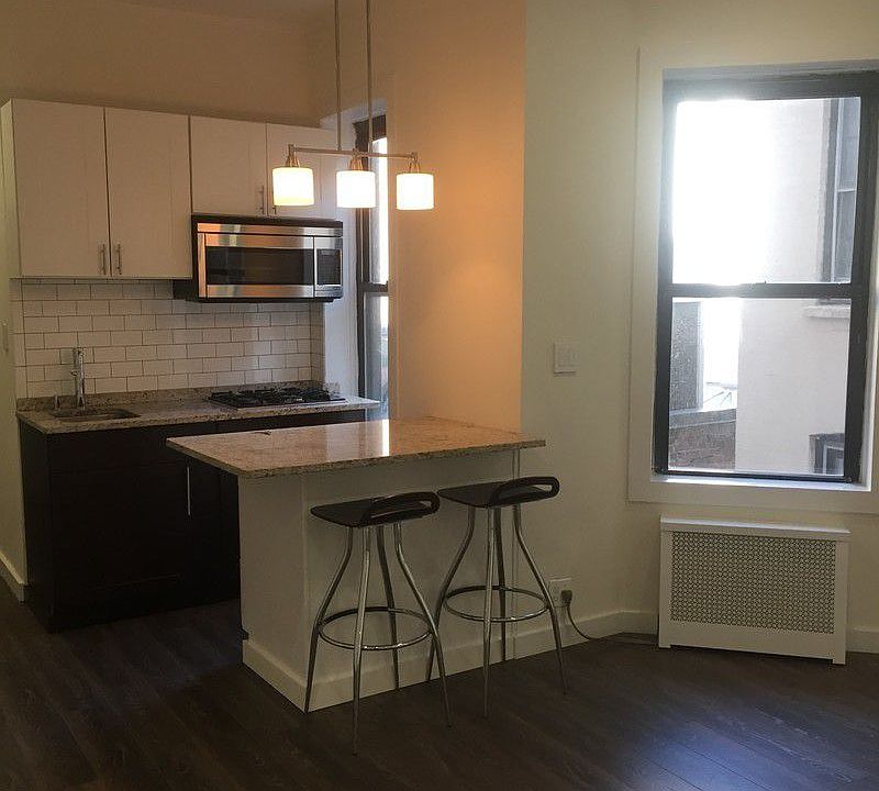 1st image of 128 E 83rd St APT 3B