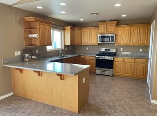 2340 Fairlane St, Thermal, CA 92274