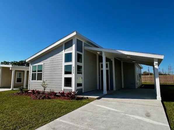 2809 Live Oak Dr, Terrytown, LA 70056