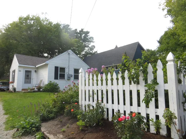 2347 Hemlock Ln N, Plymouth, MN 55441