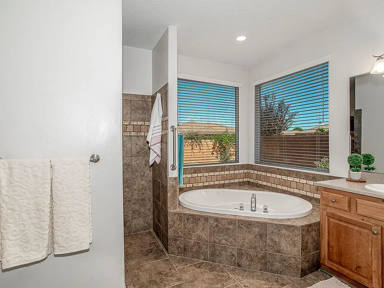 1788 S 140 W — Photo 16