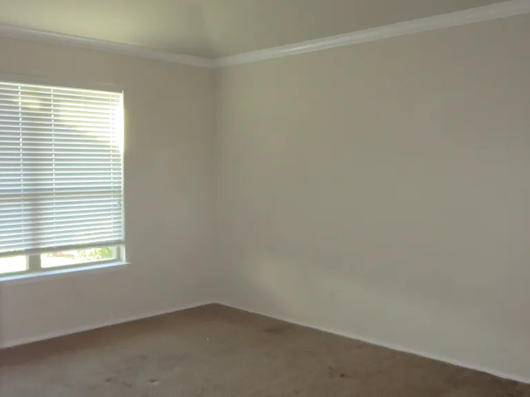 1706 Oak Glen Dr — Photo 6