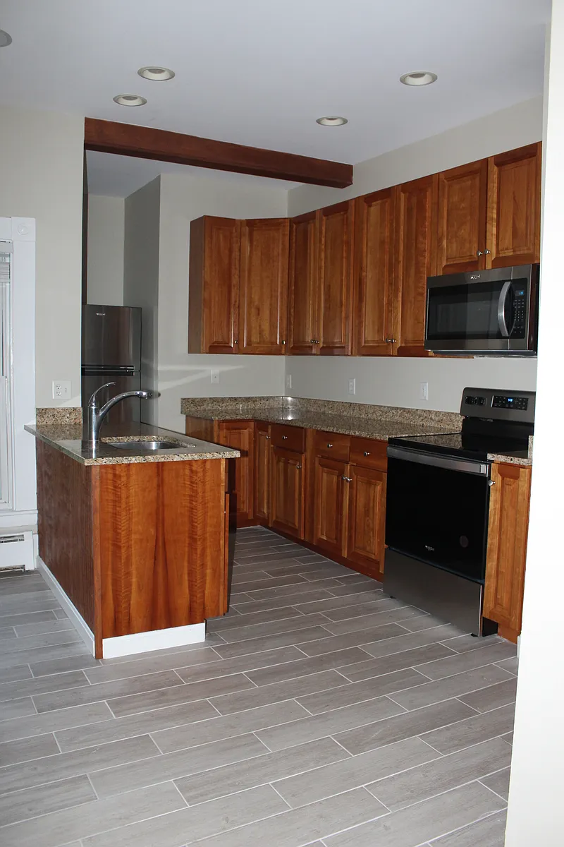 Building Photo - 71 High St #T-4