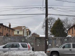 1738 150th St, Whitestone, NY 11357
