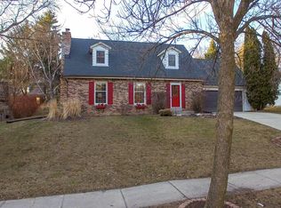 720 Cambridge Ave, Waukesha, WI 53188