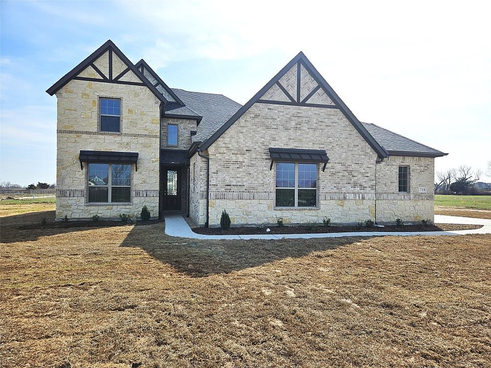 1st image of 718 Olivia Ln