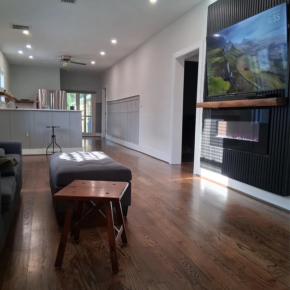 3 bed, 2.0 bath, 1300 sqft, $2,450 — Photo 4