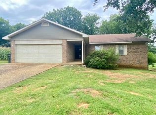 8906 Shiloh Dr, Mabelvale, AR 72103