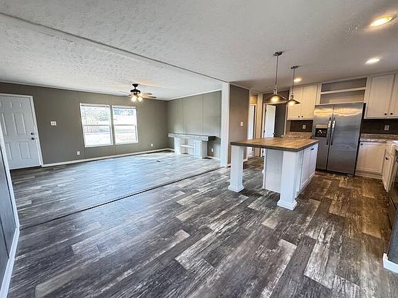 3rd image of 198 Gardner Rd