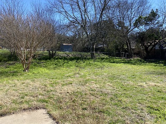 2nd image of 503 Thelma Dr
