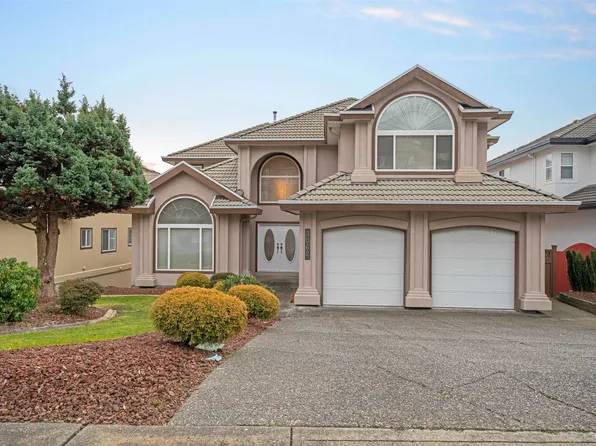 3062 Timber Ct, Coquitlam, BC V3E 2Y8