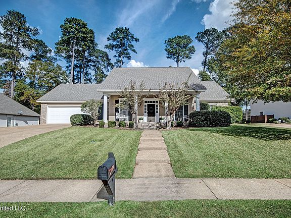 2nd image of 131 Woodlands Green Dr