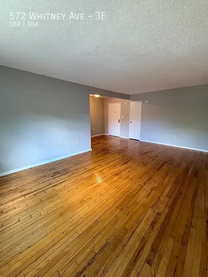 572 Whitney Ave #3E — Photo 2