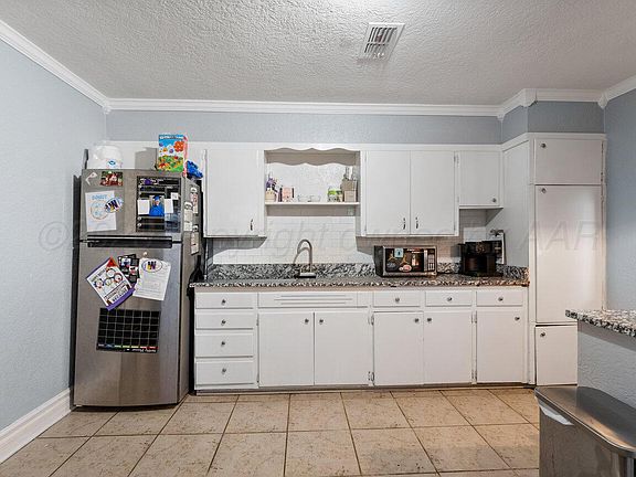 4th image of 1521 Lockney St