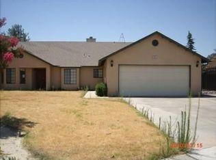14521 Palm Ct, Kerman, CA 93630