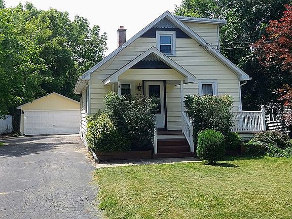 2nd image of 213 W Henry St