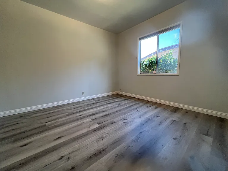 1115 S El Molino St — Photo 44