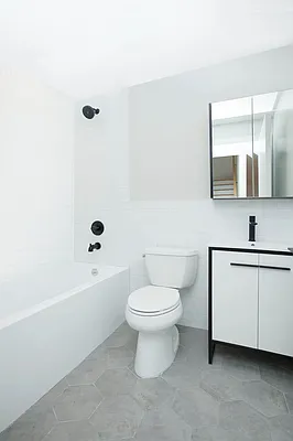 Rented by Bohemia Realty Group | media 7