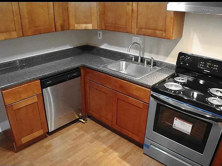 217 James Ct #217 — Photo 8