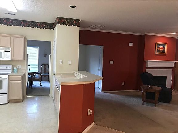 5th image of 739 Eagle Lake Ct