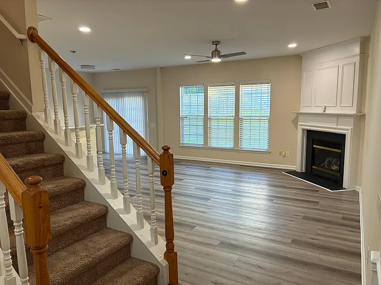 10217 Kendra Ct — Photo 12