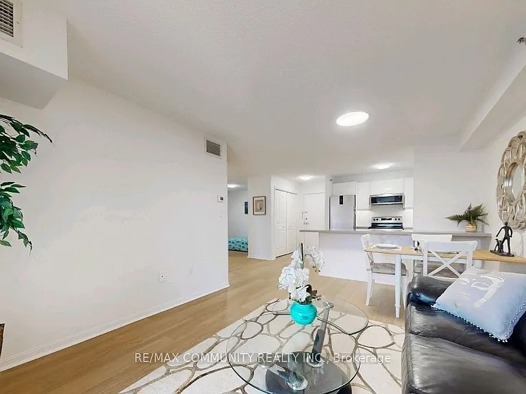5225 Finch Ave E #423 — Photo 7