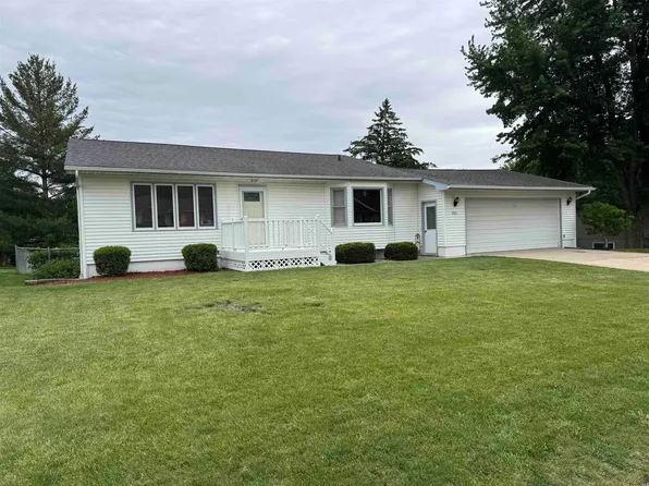 511 Ridgeway St, Denver, IA 50622